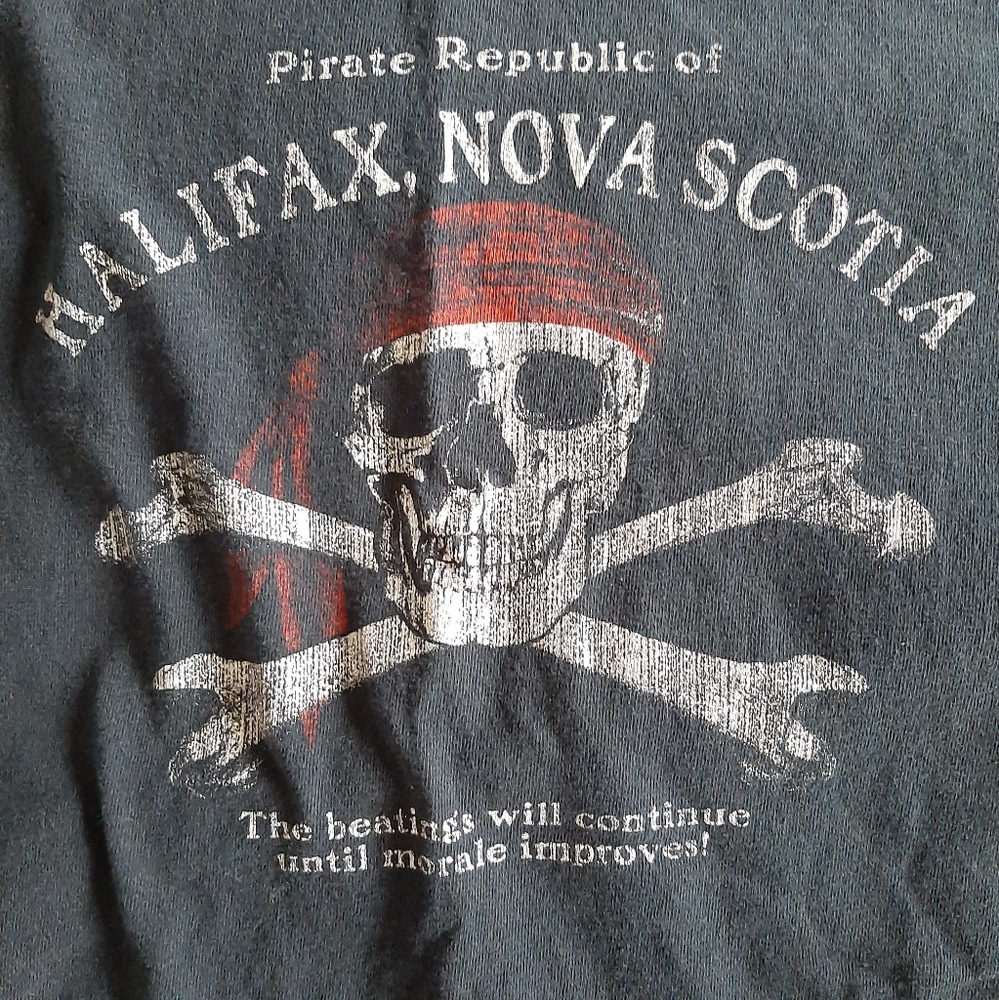 Halifax 🇨🇦 Pirate Republic T-Shirt (S)